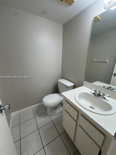 3578 N University Drive I-5 Property Photo 6