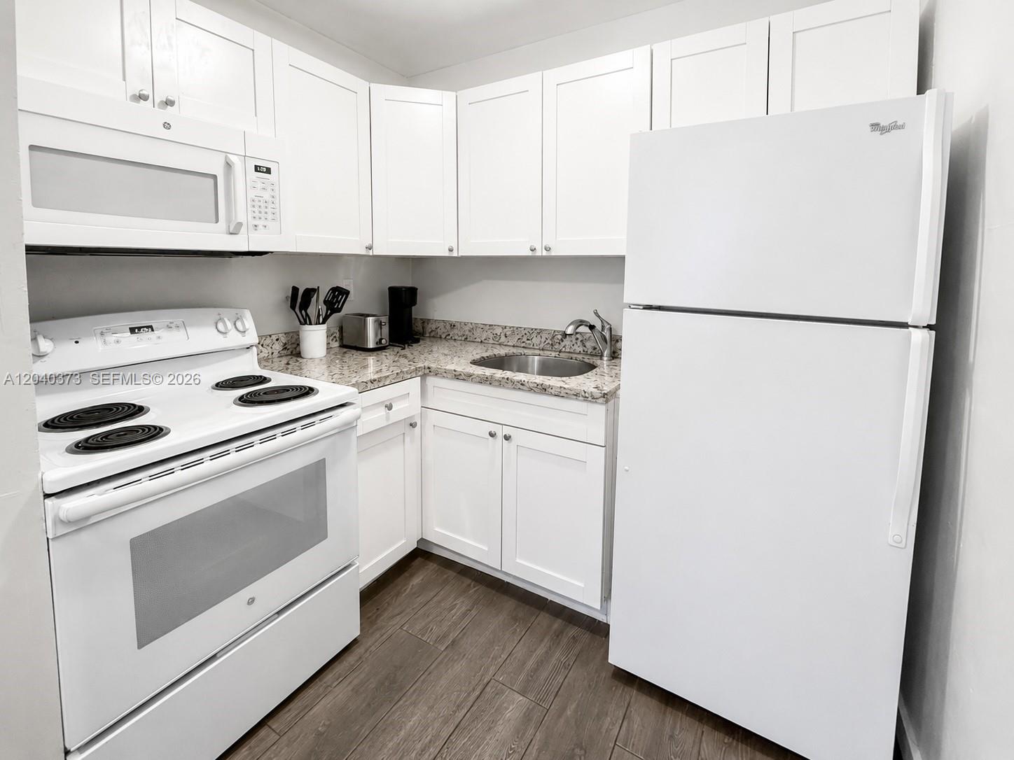 1415 Sw 1st Street 6 Property Photo 2