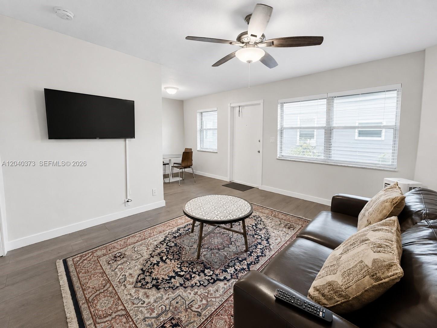 1415 Sw 1st Street 6 Property Photo 4