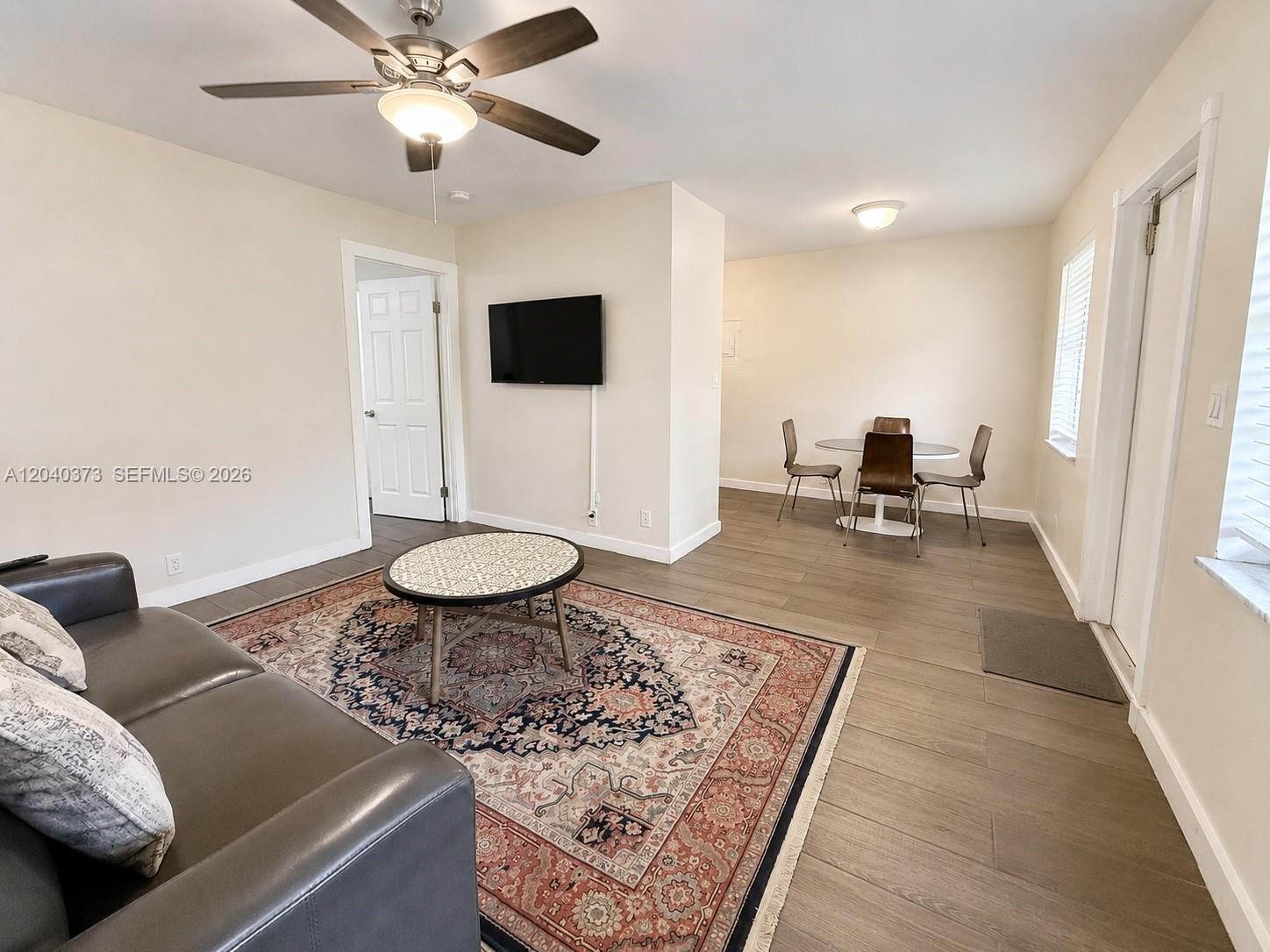 1415 Sw 1st Street 6 Property Photo 5