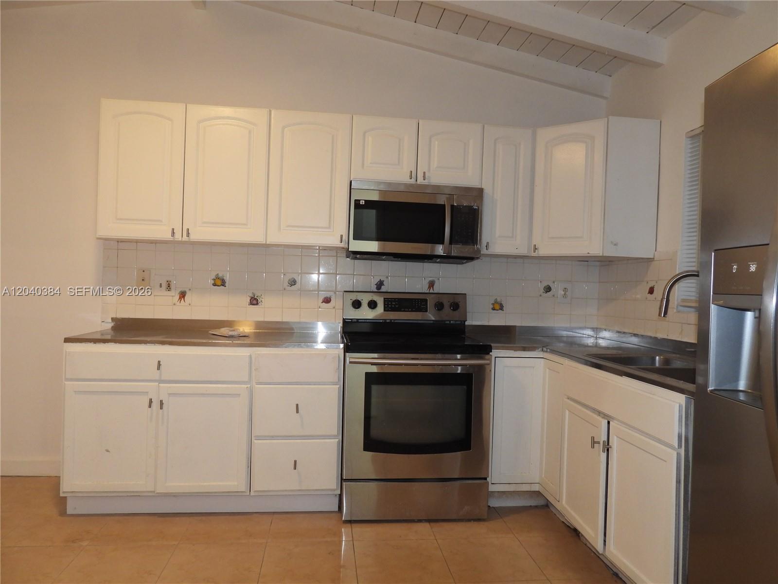 1572 Ne 149th Street A Property Photo 1