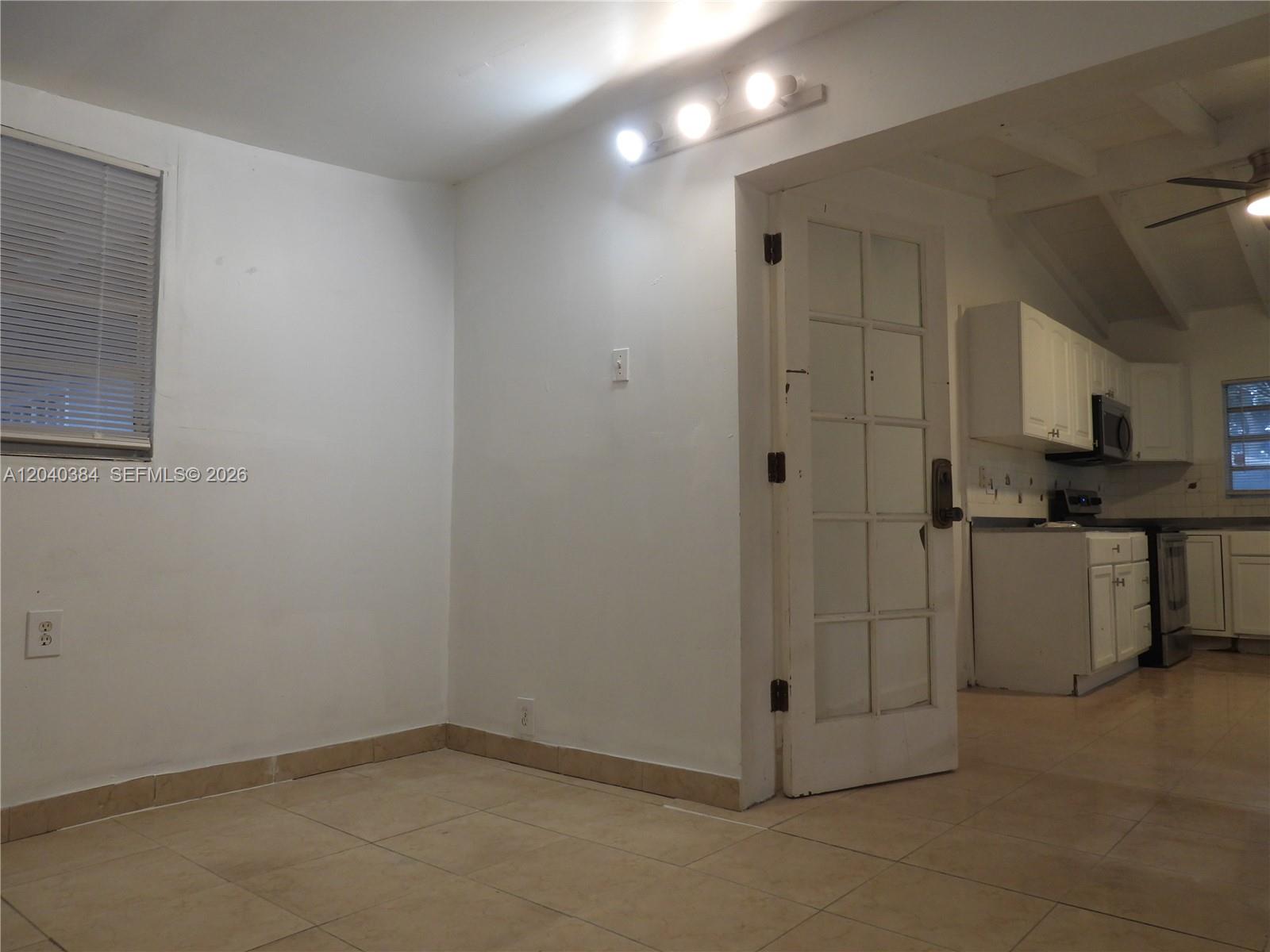 1572 Ne 149th Street A Property Photo 10