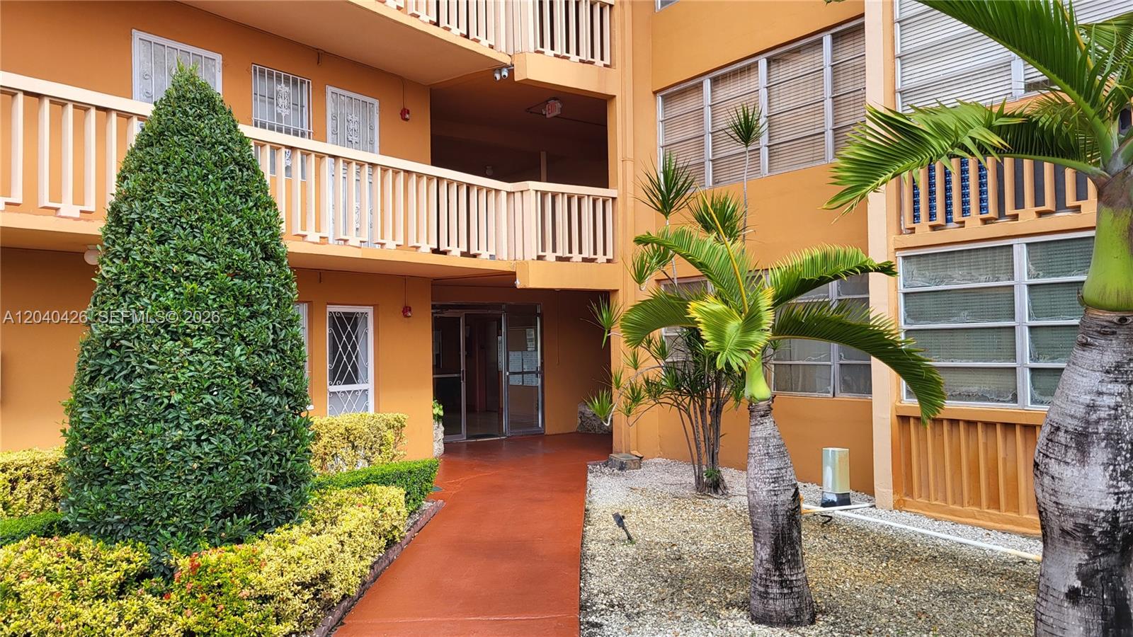 1591 NE Miami Gardens Drive 306 Property Photo 1