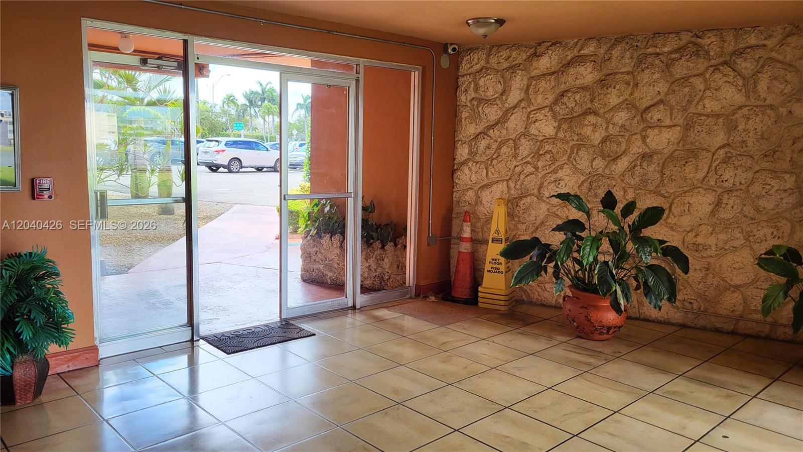 1591 Ne Miami Gardens Drive 306 Property Photo 5