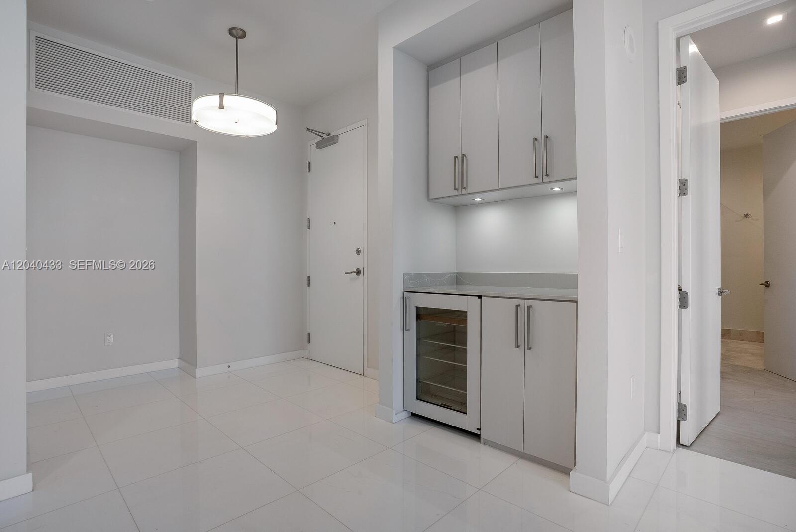 275 Giralda Avenue 6c Property Photo 5