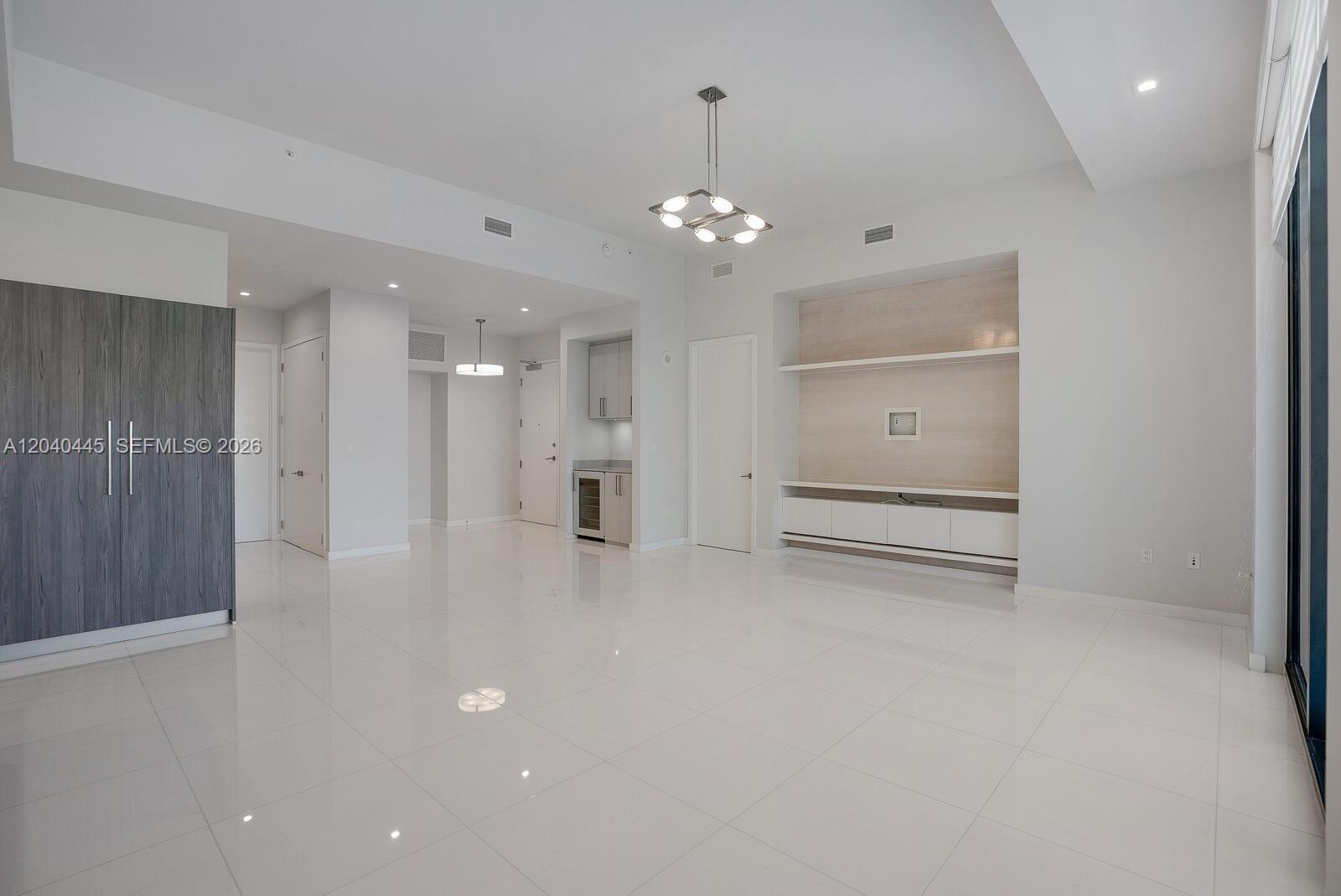 275 Giralda Avenue 6c Property Photo 12