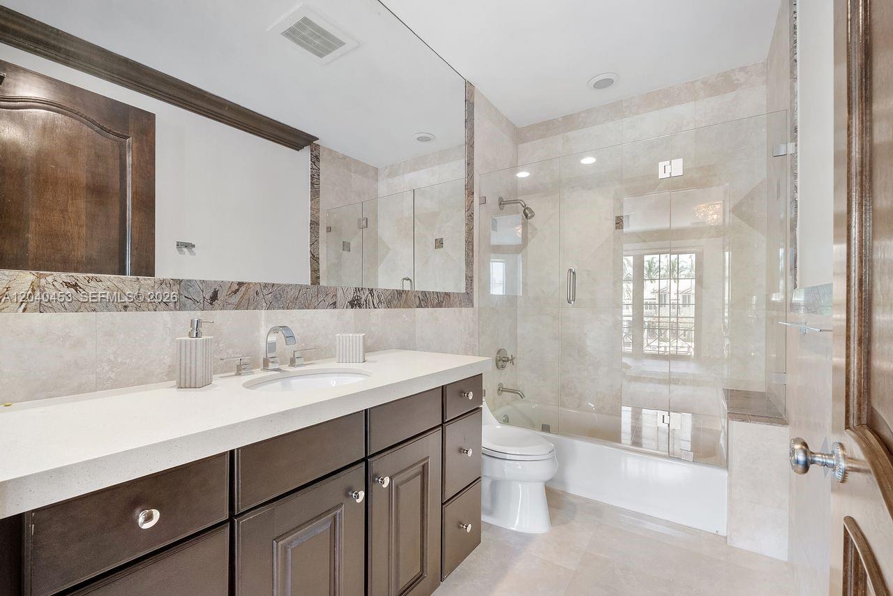 2601 Delmar Place Property Photo 45