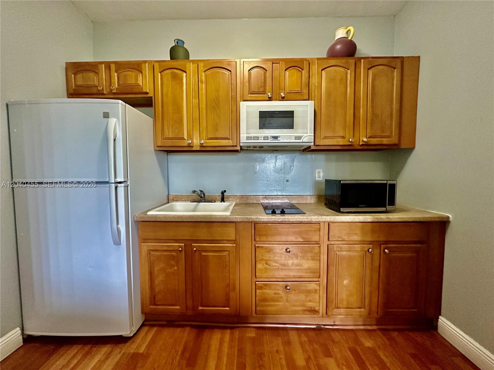 26 Diplomat Parkway 2368 Property Photo 2