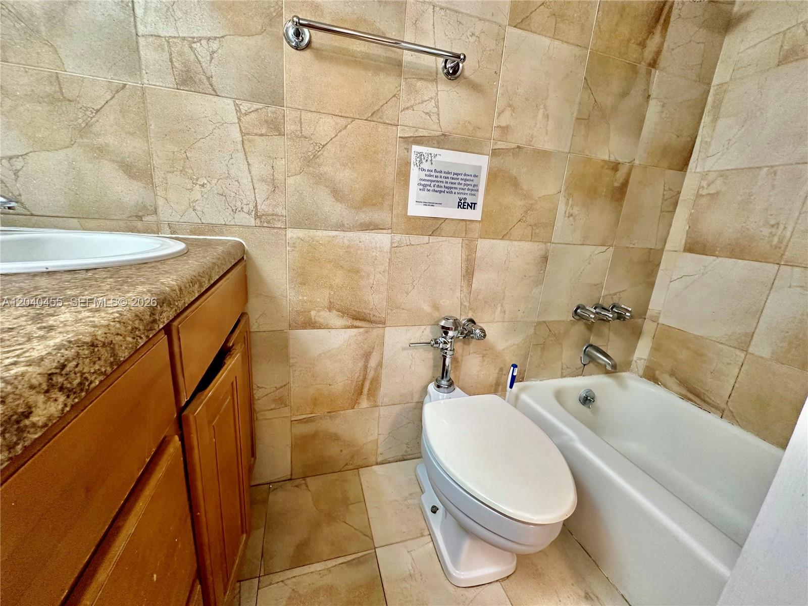 26 Diplomat Parkway 2368 Property Photo 6