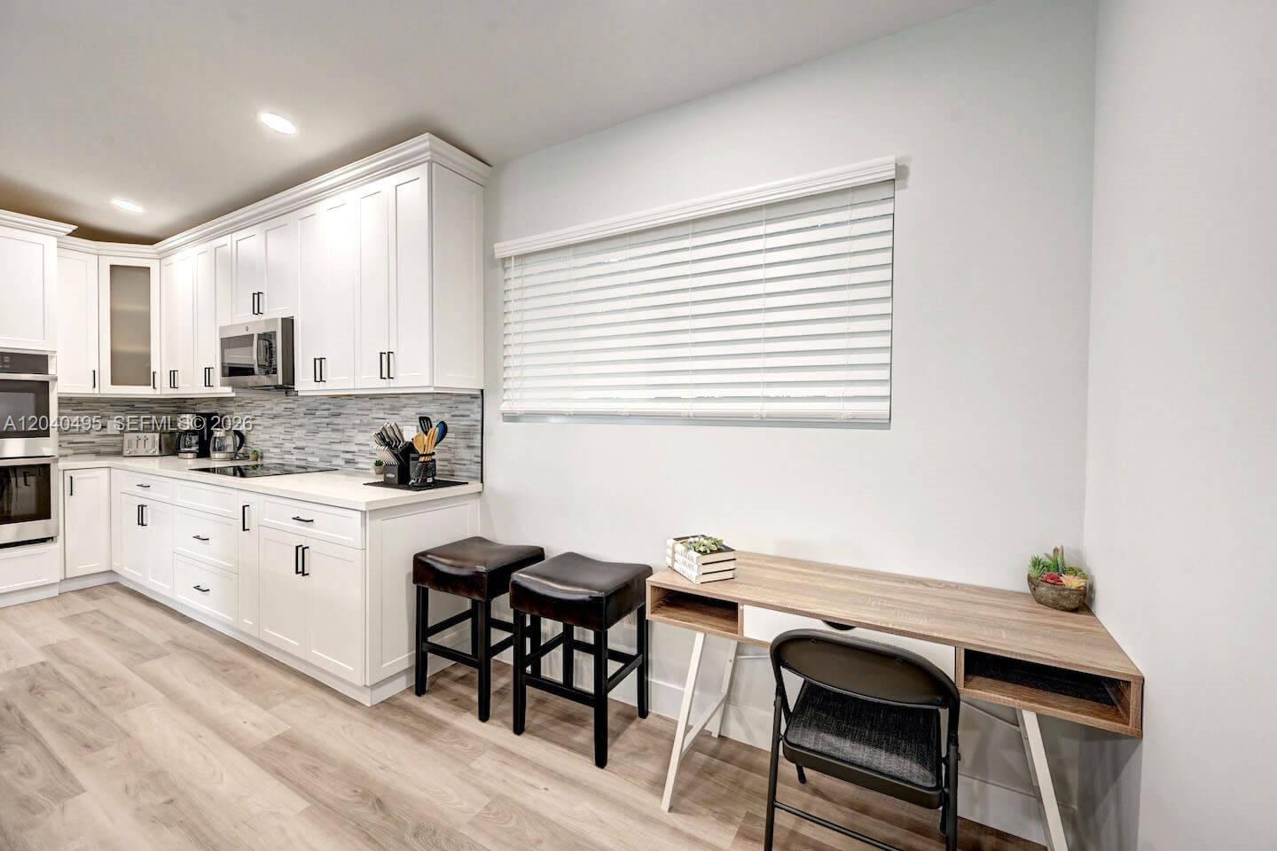 A12040495 Property Photo 9