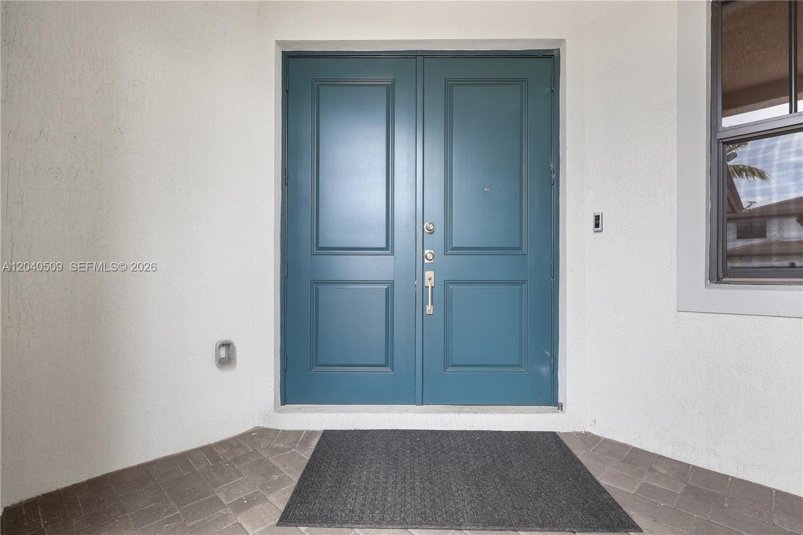 17384 Sw 41st Street Property Photo 4