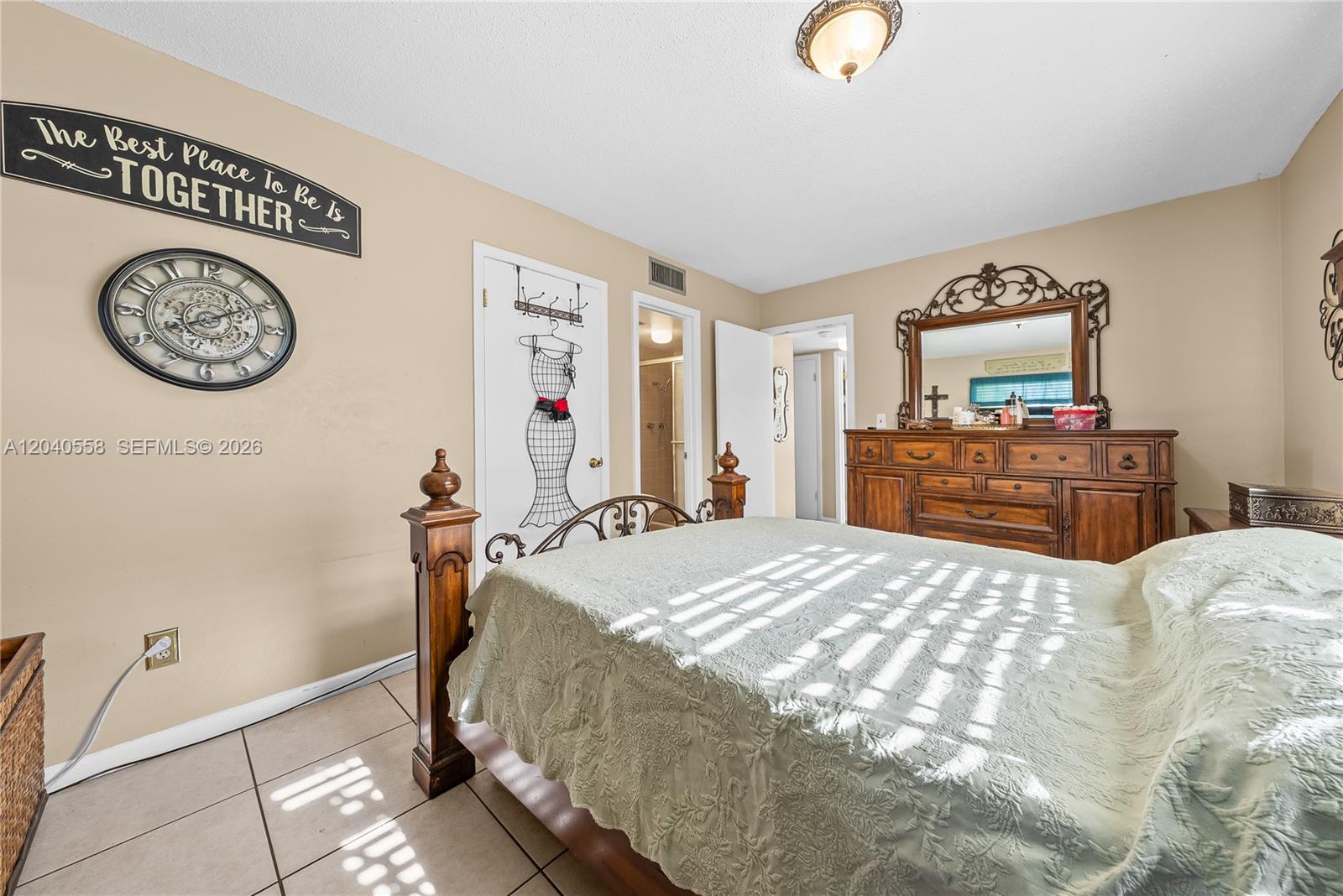 2208 Gardenia Way Property Photo 8