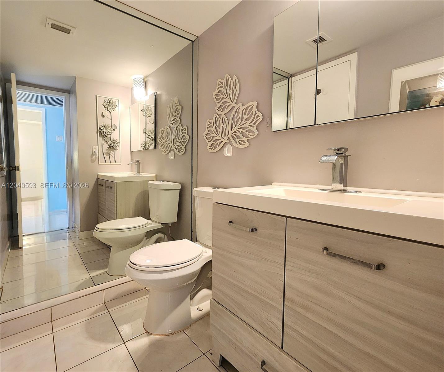 2030 S Ocean Drive 401 Property Photo 13