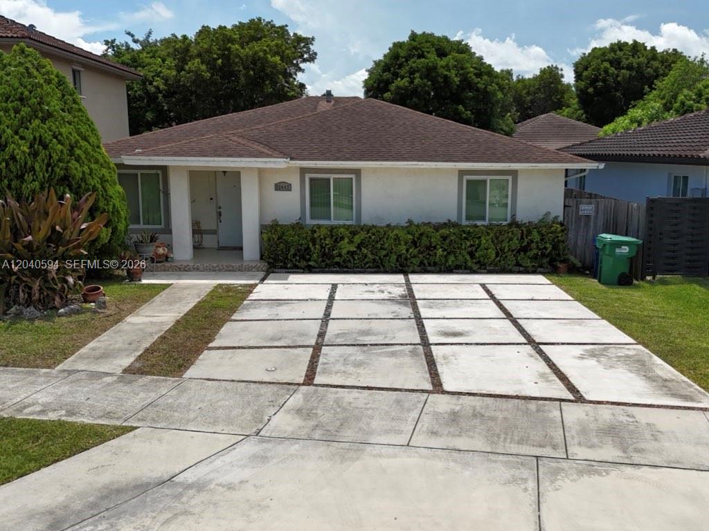 22442 Sw 109th Court Property Photo 1
