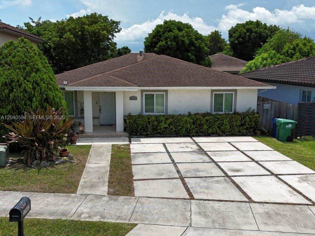 22442 Sw 109th Court Property Photo 6