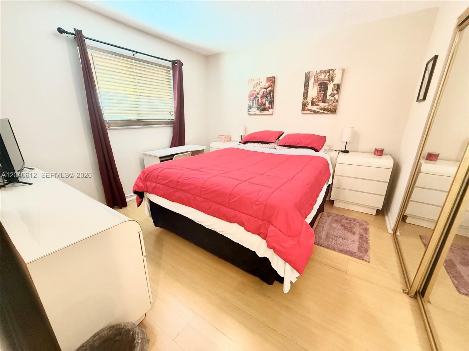 2145 Pierce Street 206 Property Photo 6
