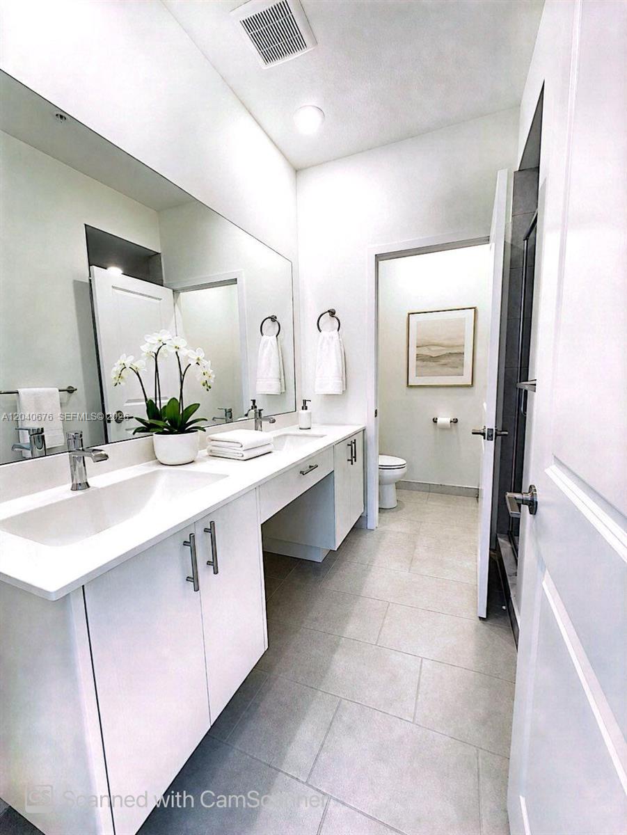 8001 Nw 41st Street F-113 Property Photo 13