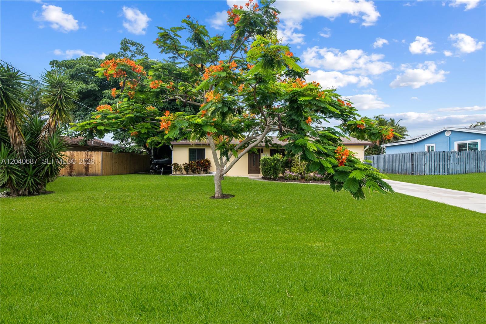 6839 Tradewind Way Property Photo 4