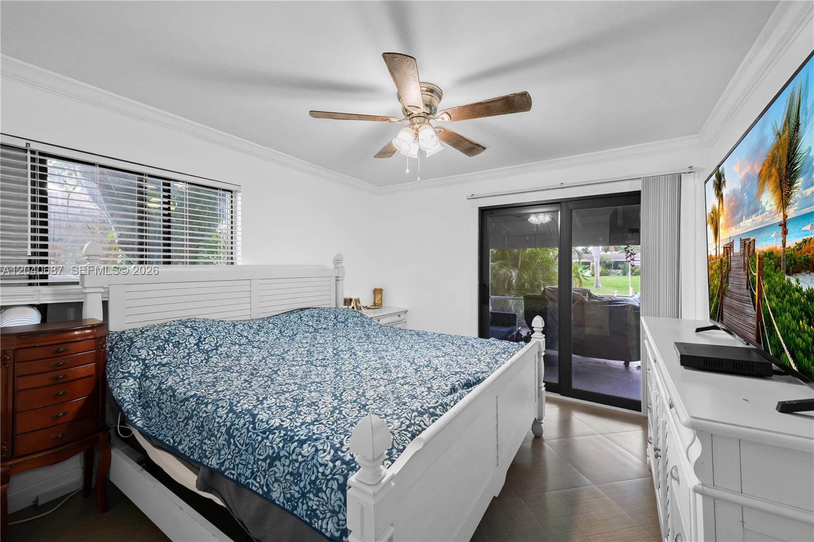 6839 Tradewind Way Property Photo 10