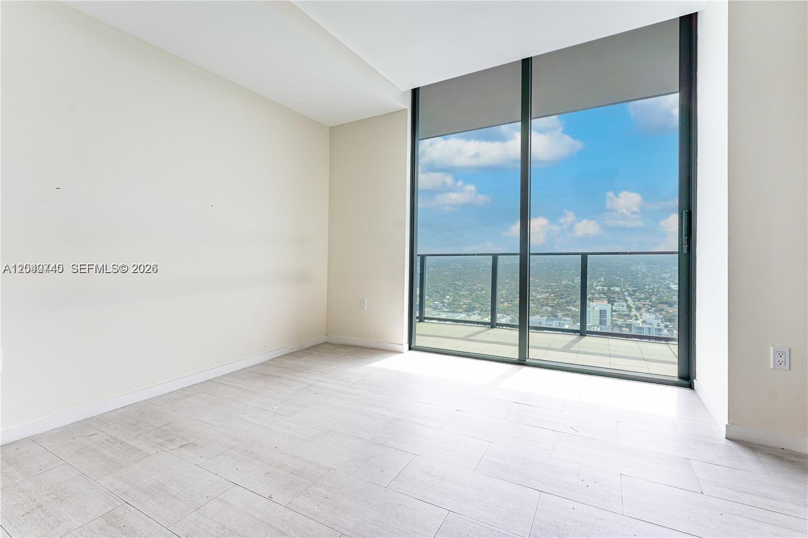 1000 Brickell Plaza 4906 Property Photo 4