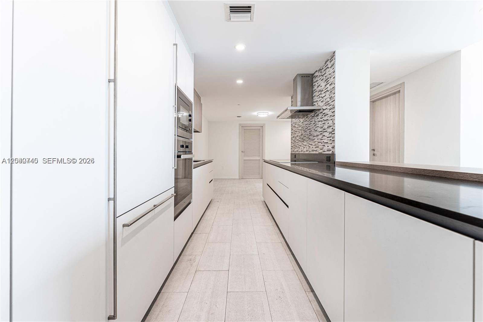 1000 Brickell Plaza 4906 Property Photo 6