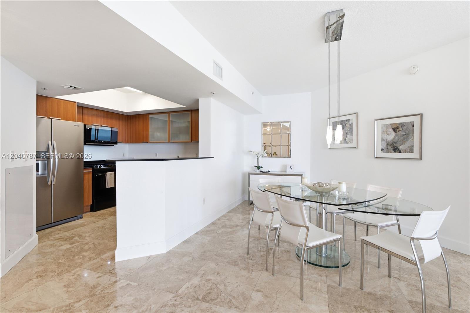 16699 Collins Avenue 1804 Property Photo 6