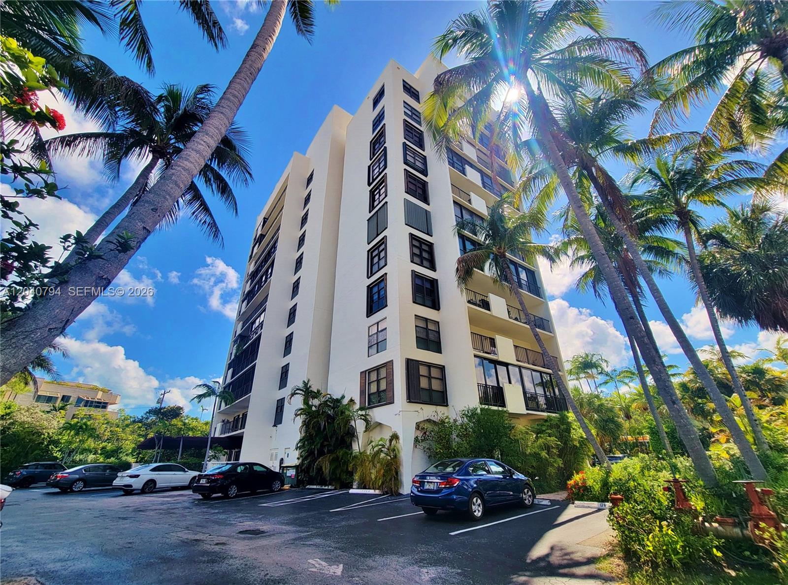 77 Crandon Boulevard 2b Property Photo 1
