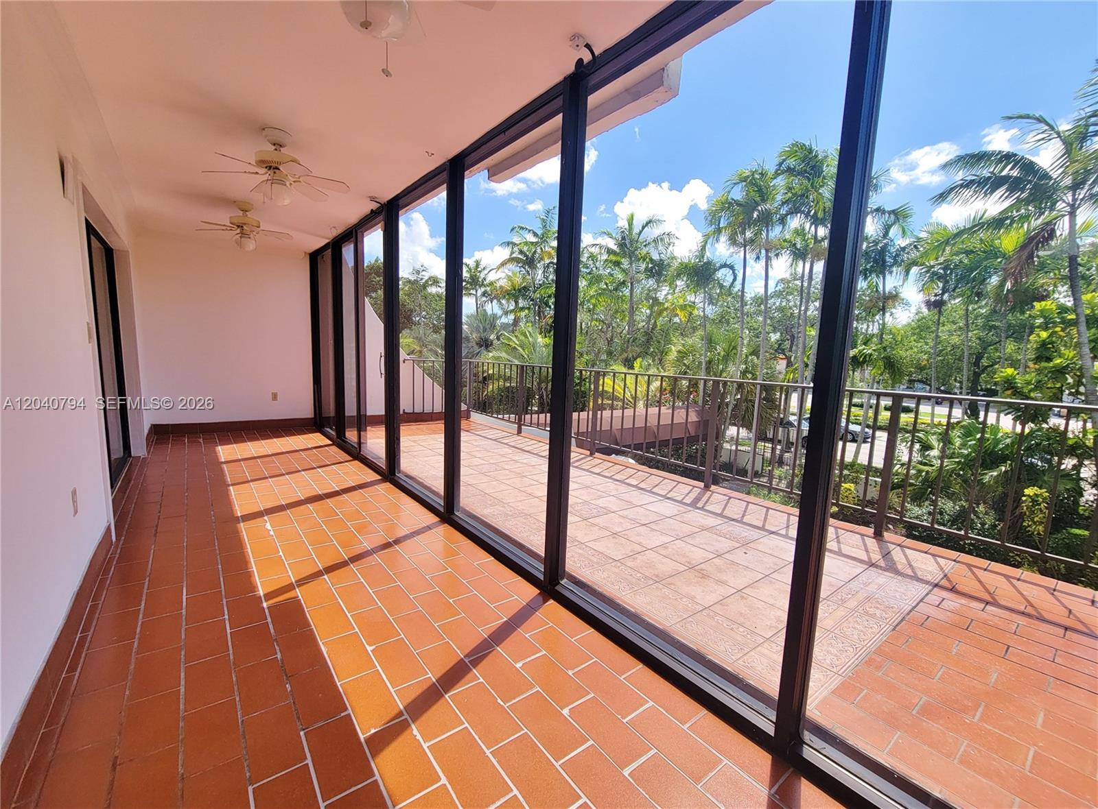 77 Crandon Boulevard 2b Property Photo 17