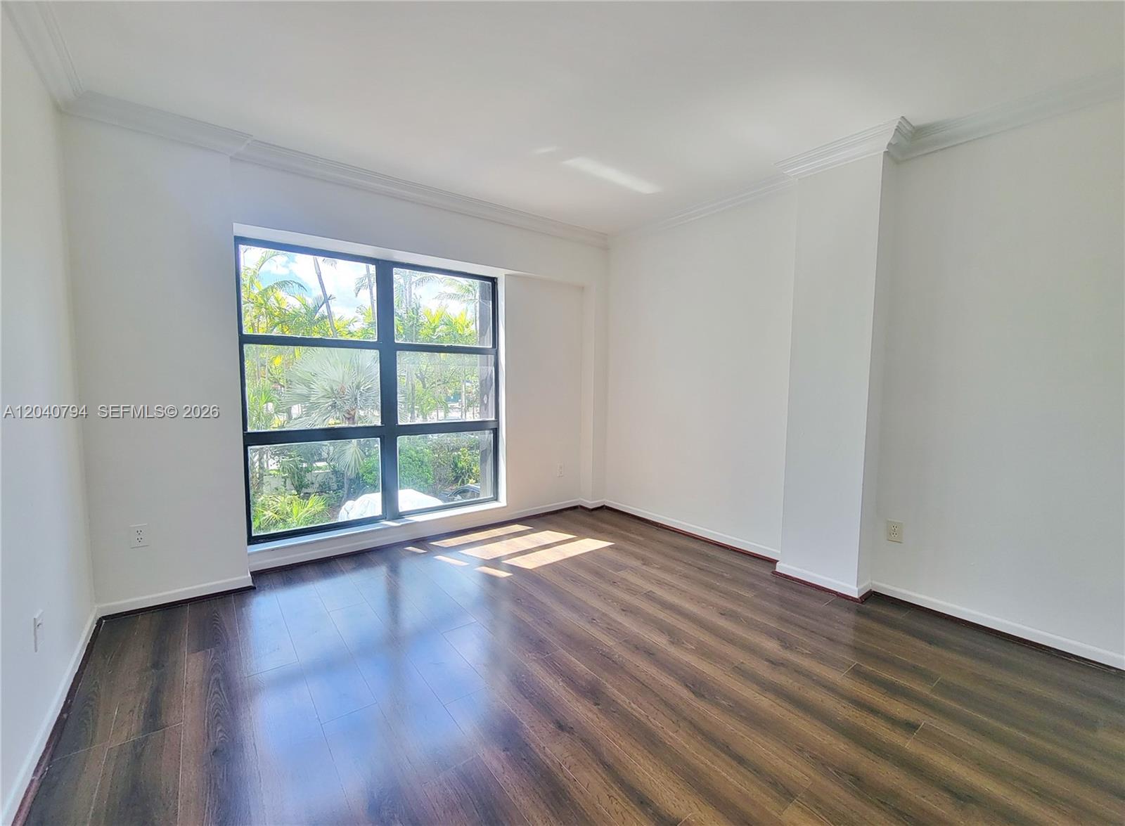 77 Crandon Boulevard 2b Property Photo 25