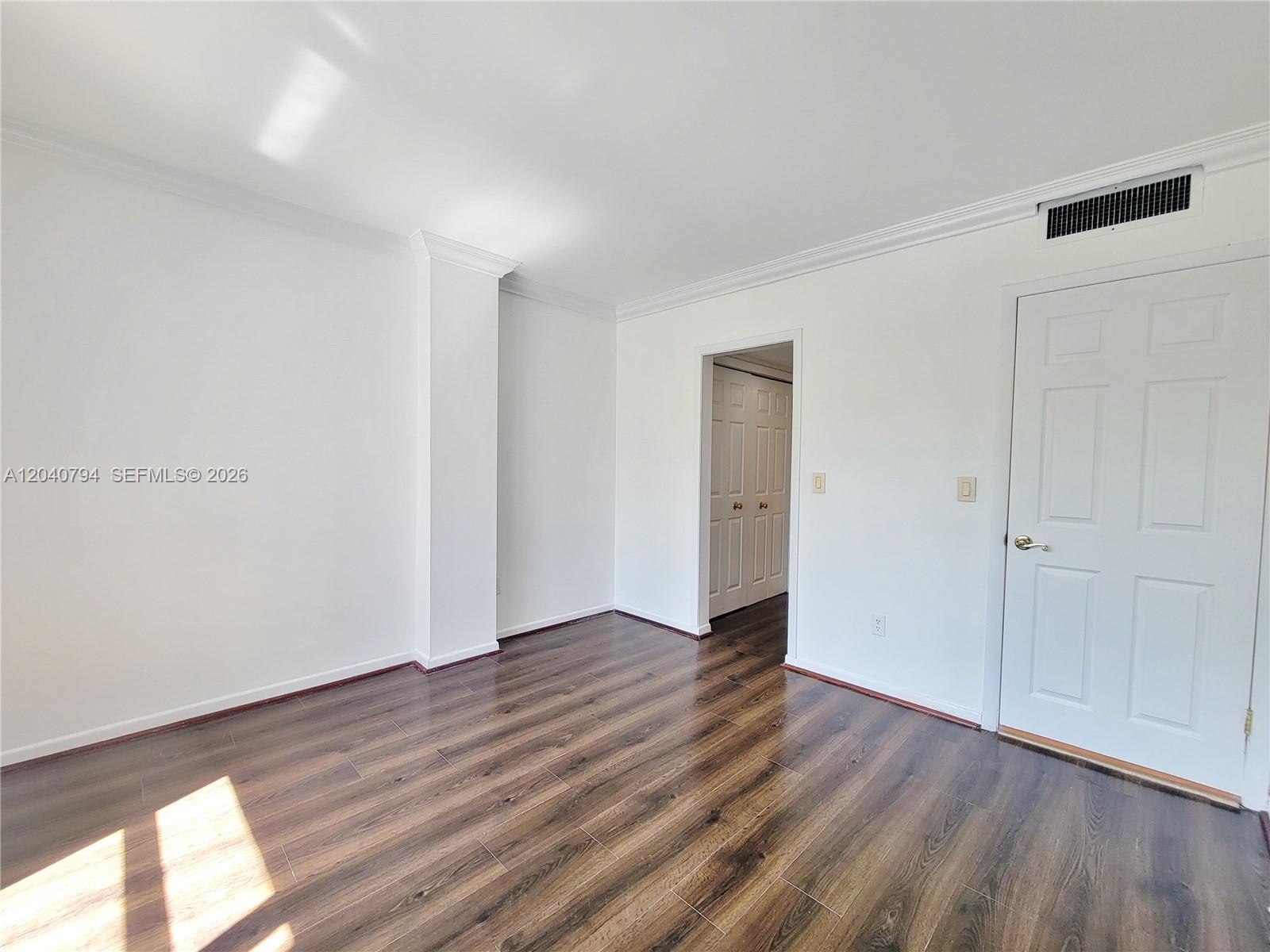 77 Crandon Boulevard 2b Property Photo 26