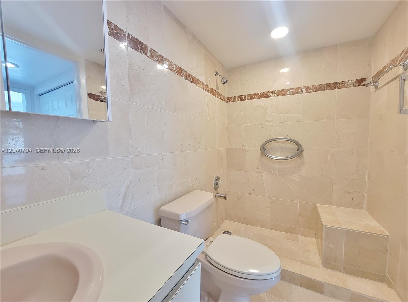 77 Crandon Boulevard 2b Property Photo 30