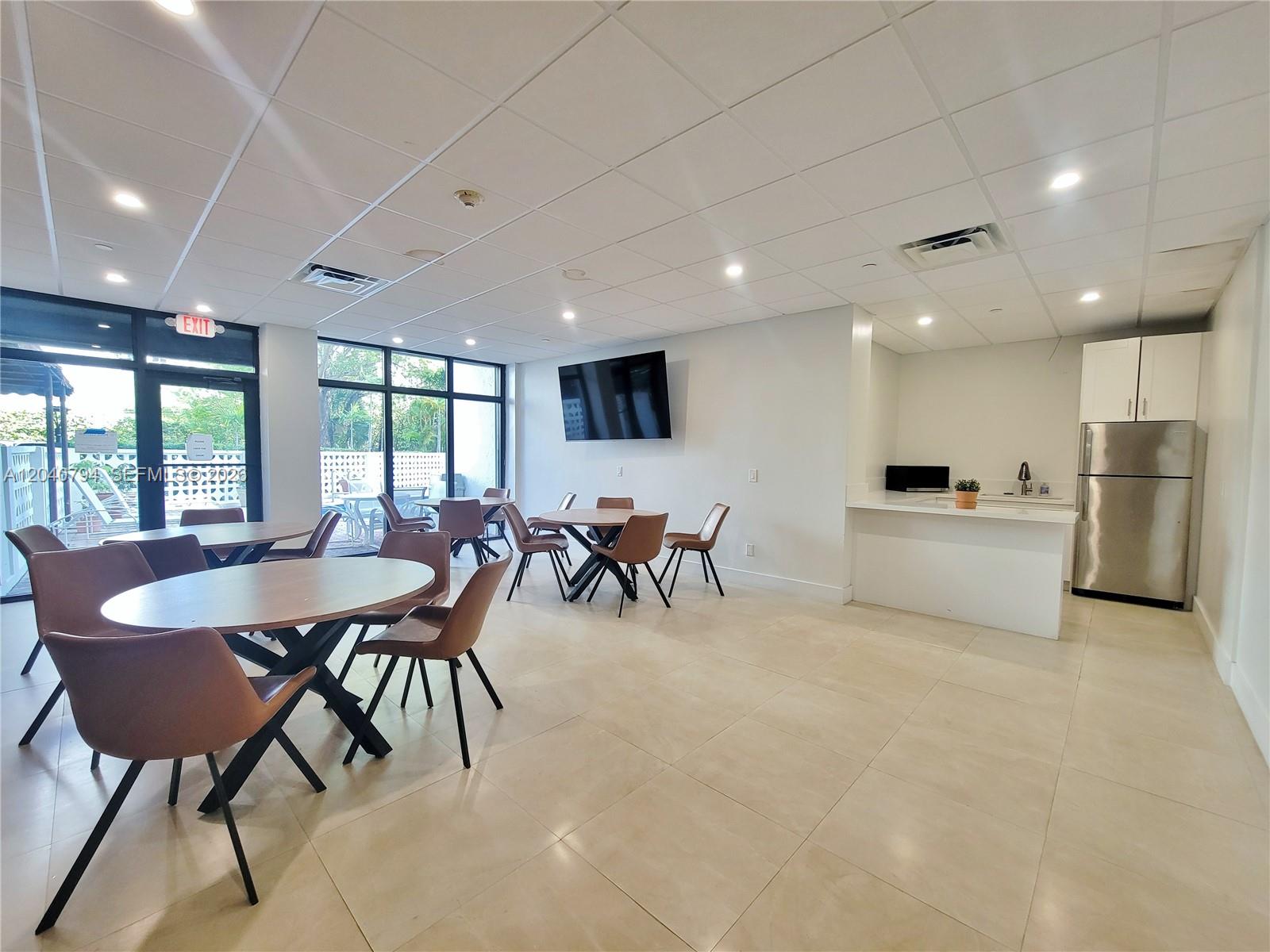77 Crandon Boulevard 2b Property Photo 35