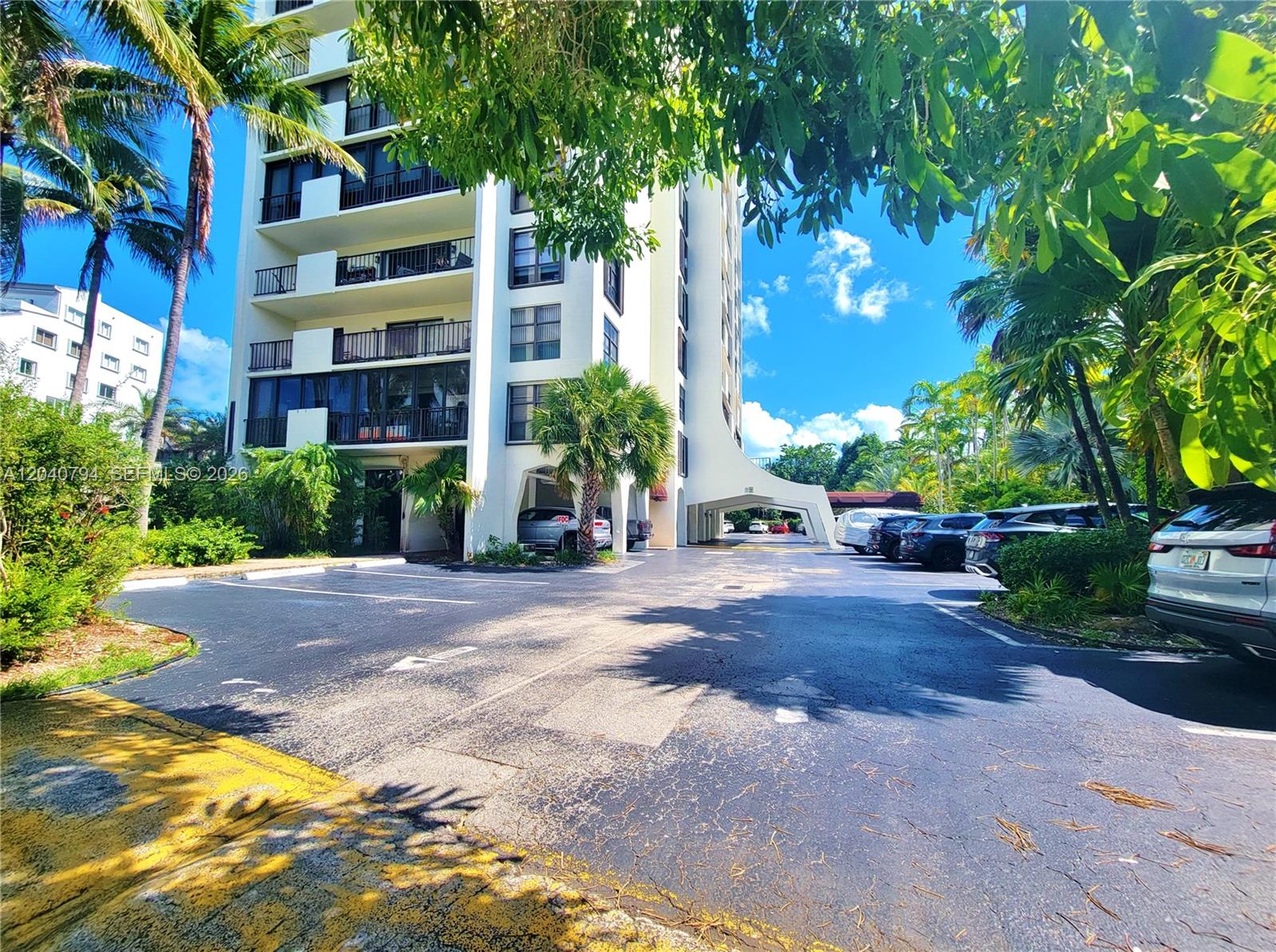77 Crandon Boulevard 2b Property Photo 40