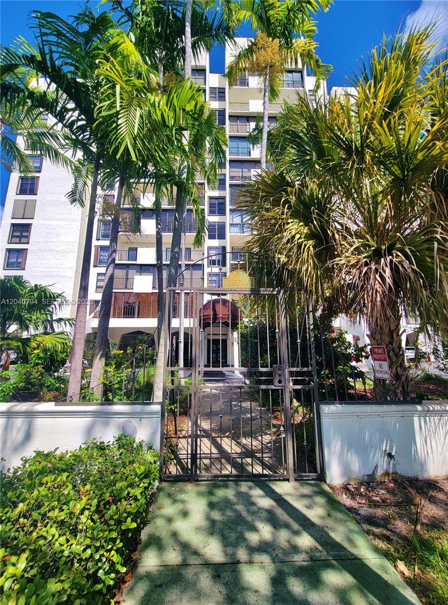 77 Crandon Boulevard 2b Property Photo 41