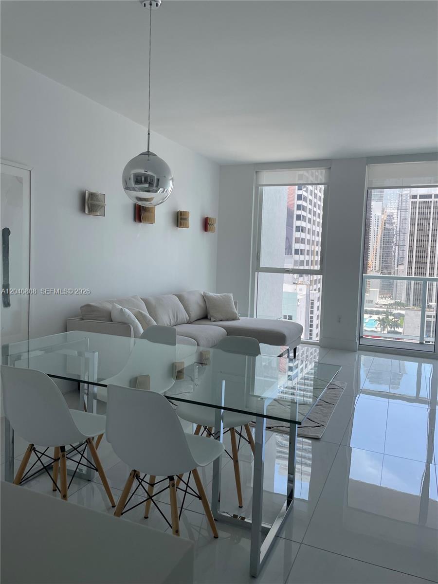 244 Biscayne Boulevard 2005 Property Photo 1