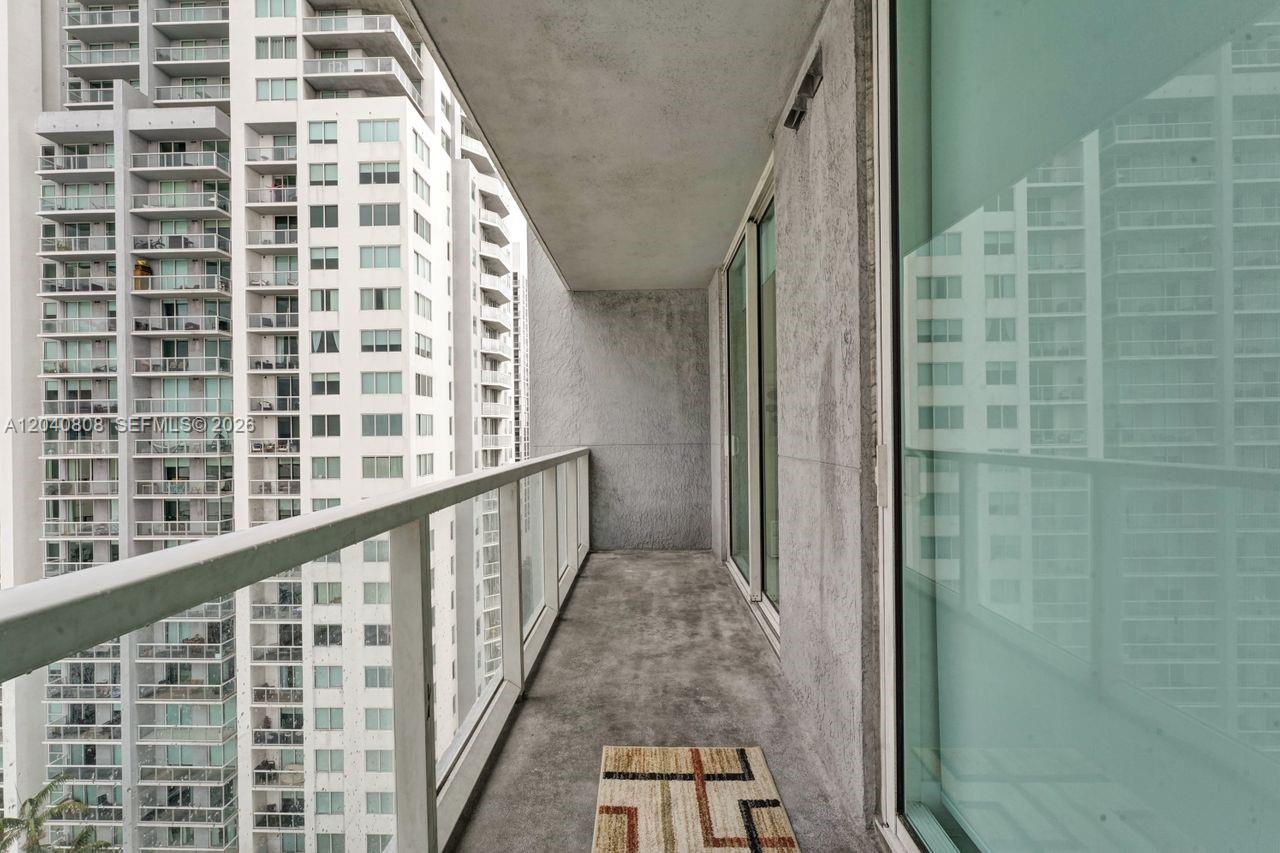 244 Biscayne Boulevard 2005 Property Photo 23