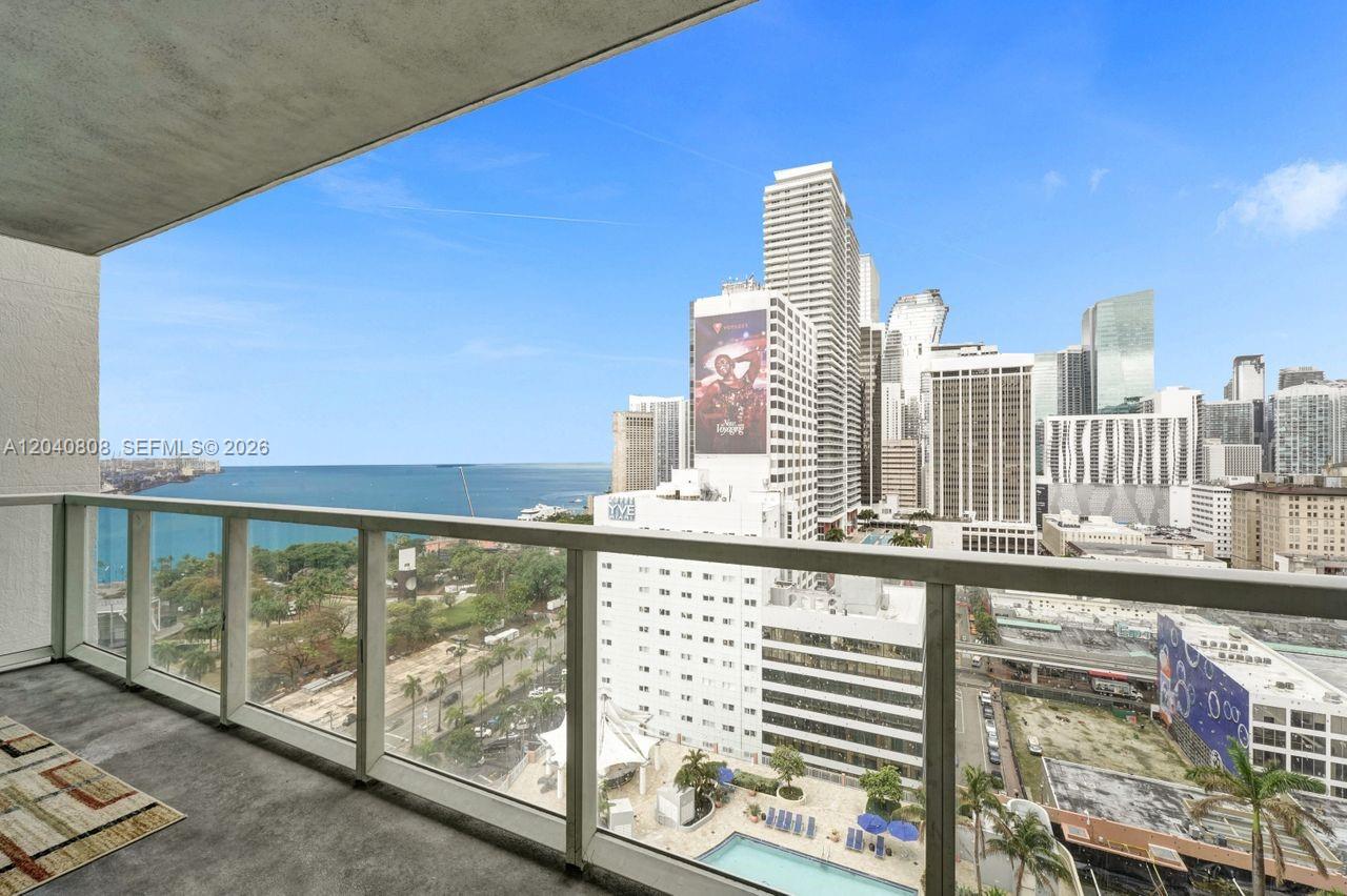 244 Biscayne Boulevard 2005 Property Photo 48
