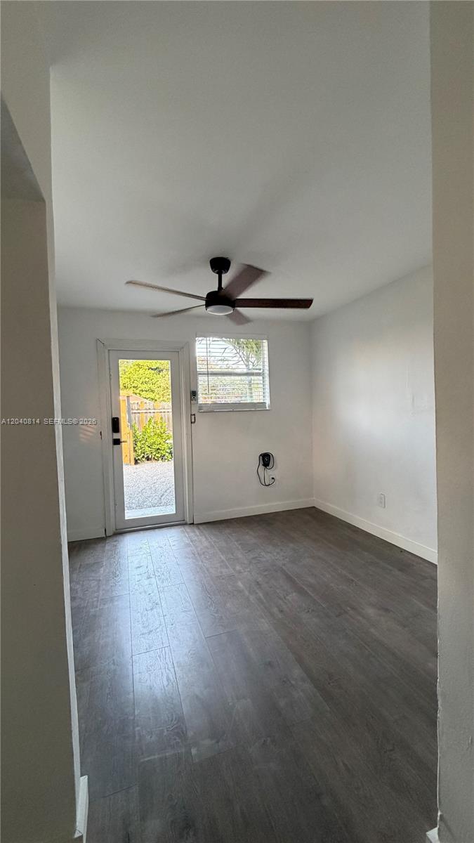 7025 Nw 5th Avenue 2 Property Photo 3