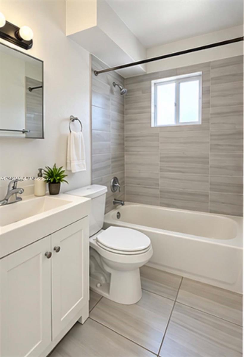 960 Biarritz Drive 2 Property Photo 4