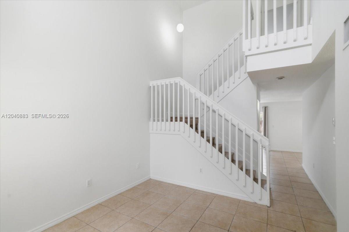 7245 Nw 173rd Drive 2505 Property Photo 2