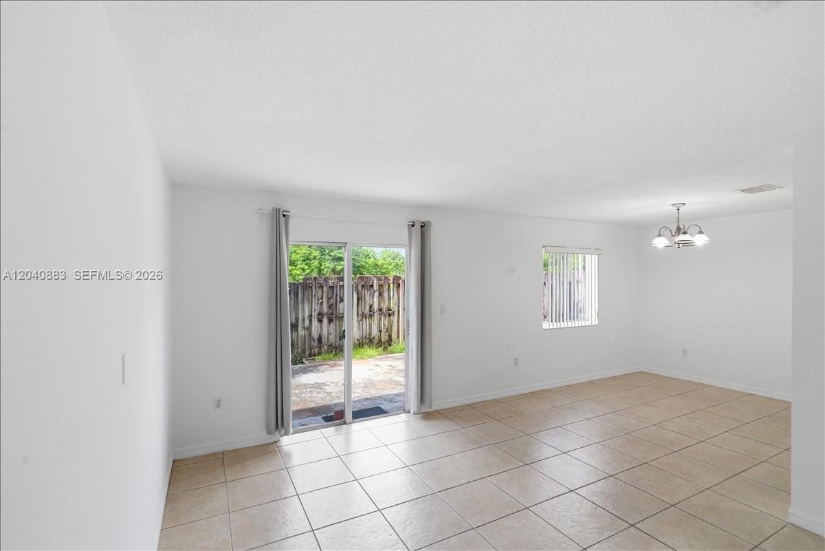 7245 Nw 173rd Drive 2505 Property Photo 8