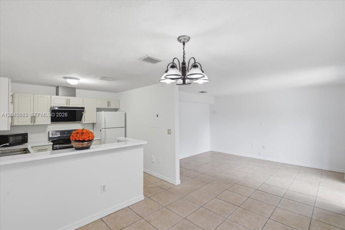 7245 Nw 173rd Drive 2505 Property Photo 11