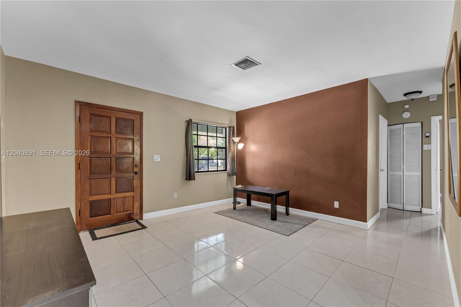 6860 Sw 18th Street Property Photo 5