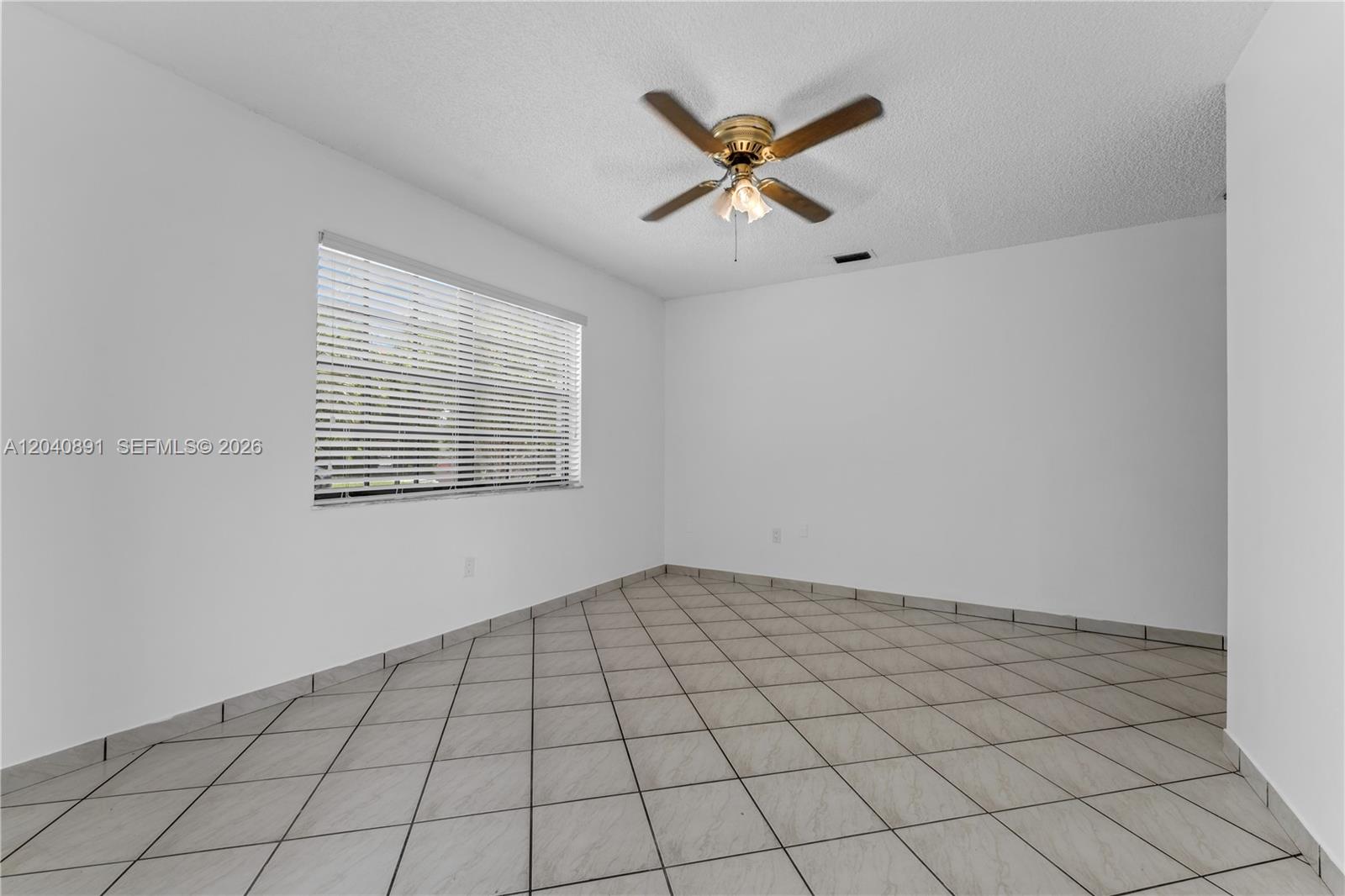 6860 Sw 18th Street Property Photo 19