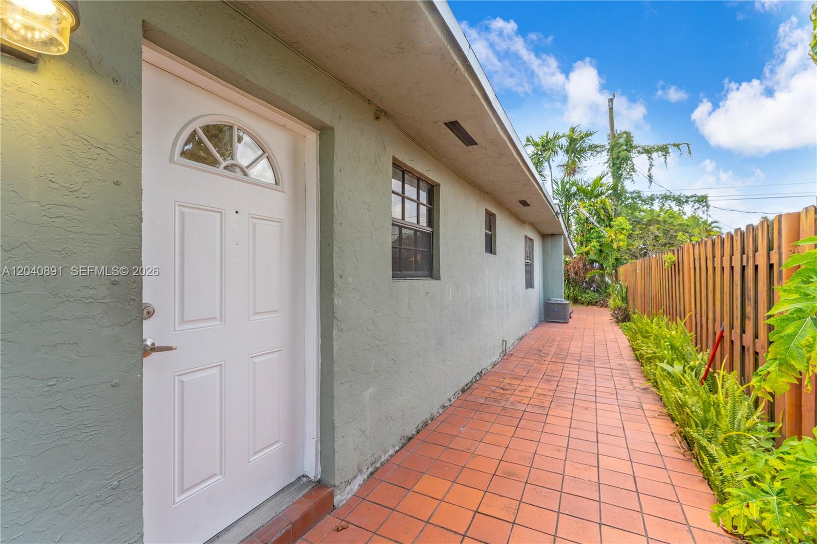 6860 Sw 18th Street Property Photo 27