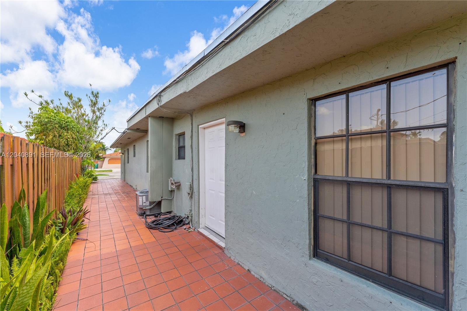 6860 Sw 18th Street Property Photo 28