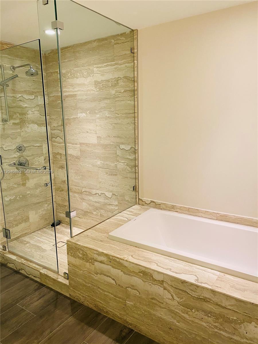 A12040892 Property Photo 12