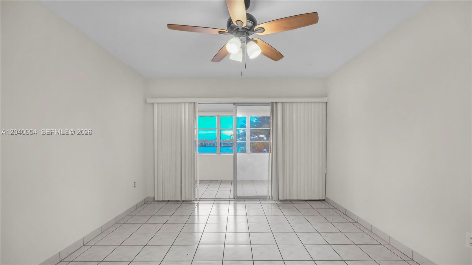 251 Ne 187th Street 830 Property Photo 8