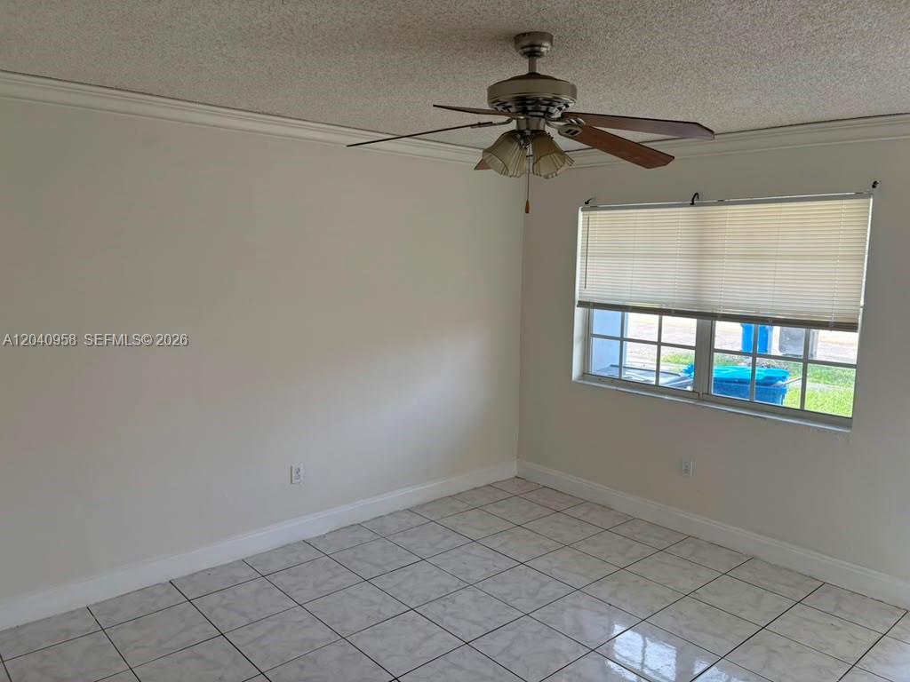 5411 Sw 38th Court F Property Photo 5