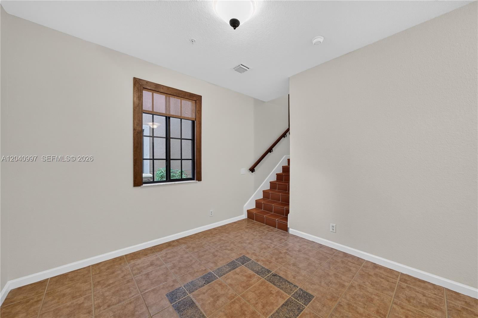 2767 Kinsington Circle 8-4 Property Photo 3